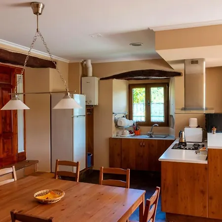 Apartament With 3 Bedrooms In With Wonderful Mountain View Terrace And Wifi 2 Km From The Beach *