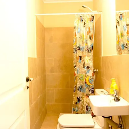 With 3 Bedrooms In With Wonderful Mountain View Terrace And Wifi 2 Km From The Beach Apartament Viveiro