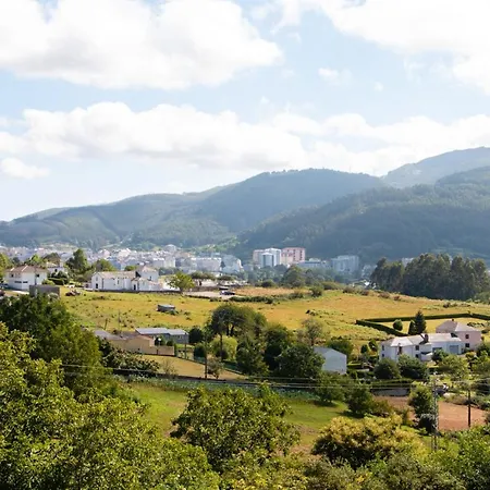 With 3 Bedrooms In With Wonderful Mountain View Terrace And Wifi 2 Km From The Beach * Viveiro