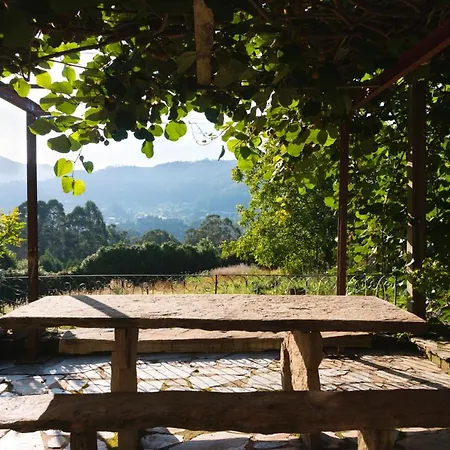 With 3 Bedrooms In With Wonderful Mountain View Terrace And Wifi 2 Km From The Beach