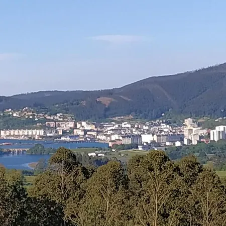 With 3 Bedrooms In With Wonderful Mountain View Terrace And Wifi 2 Km From The Beach * Viveiro